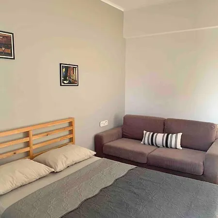 Stunning 2-bed In Rodos Lägenhet